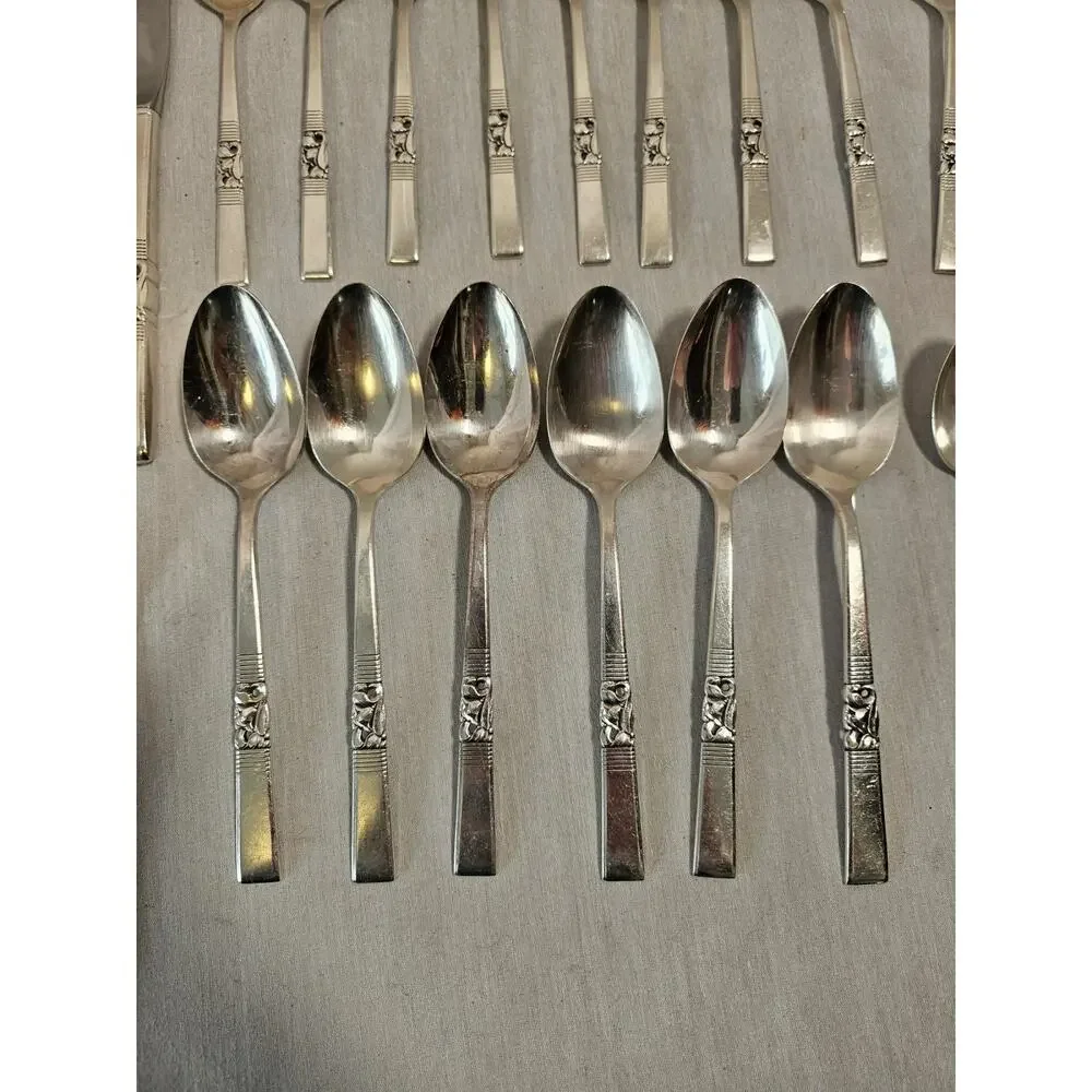 Oneida Community Morning Star Silverplate Flatware 26 Piece Lot